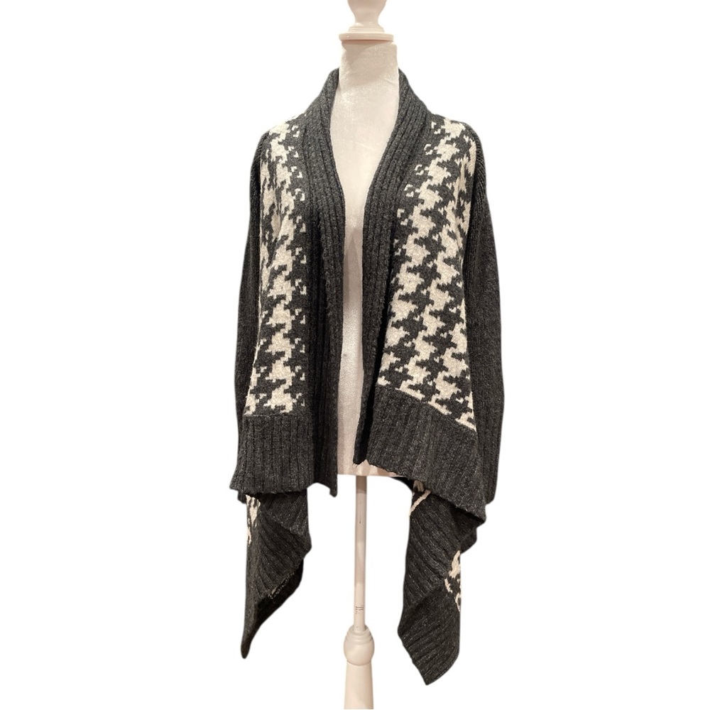 Line the Label Houndstooth Waterfall Cardigan Sweater Gray Cream S/P